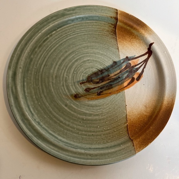 Handmade Pottery - Serving Plate - Picture 7 of 7